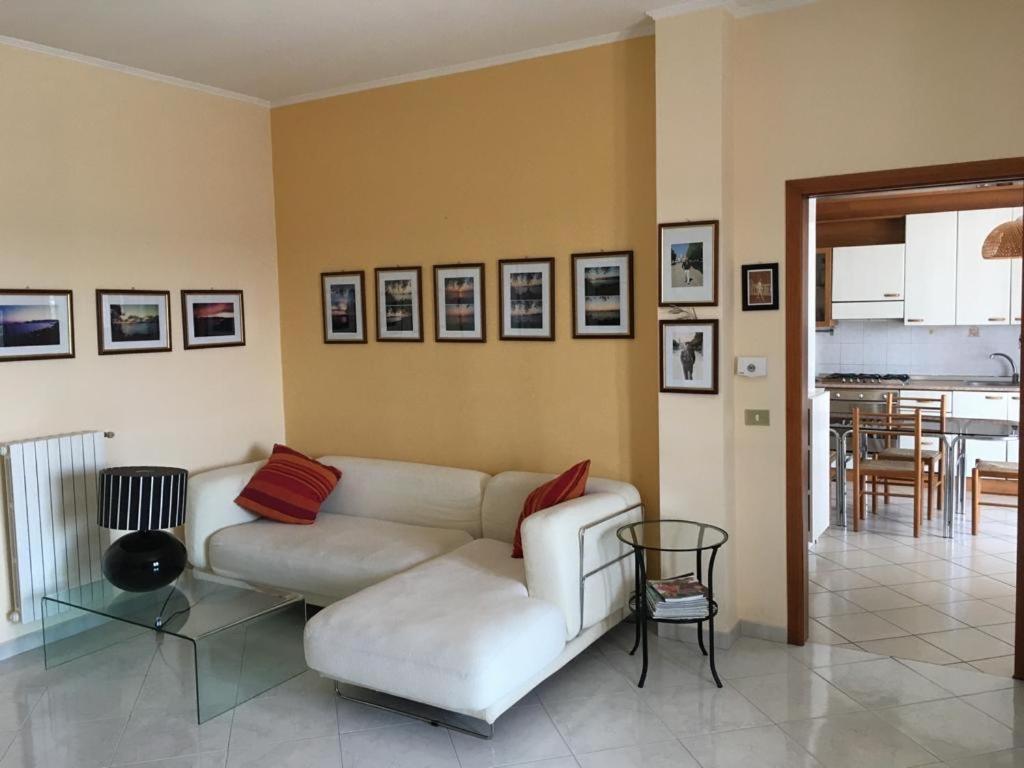 Apartmán Luminoso Attico Trani Exteriér fotografie